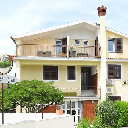 Sherlock'S Holidays Boutique Rooms Portorož Exterior foto