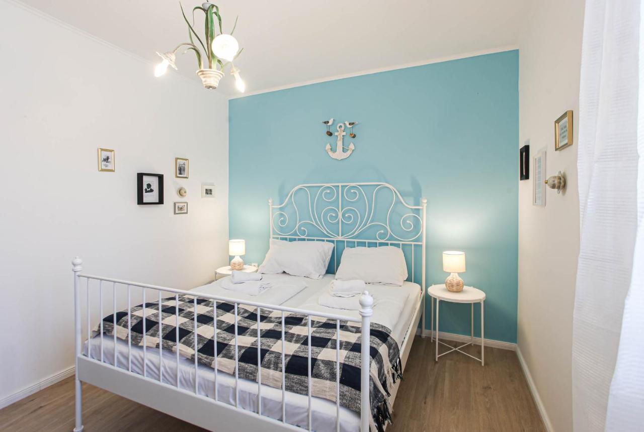 Sherlock'S Holidays Boutique Rooms Portorož Exterior foto
