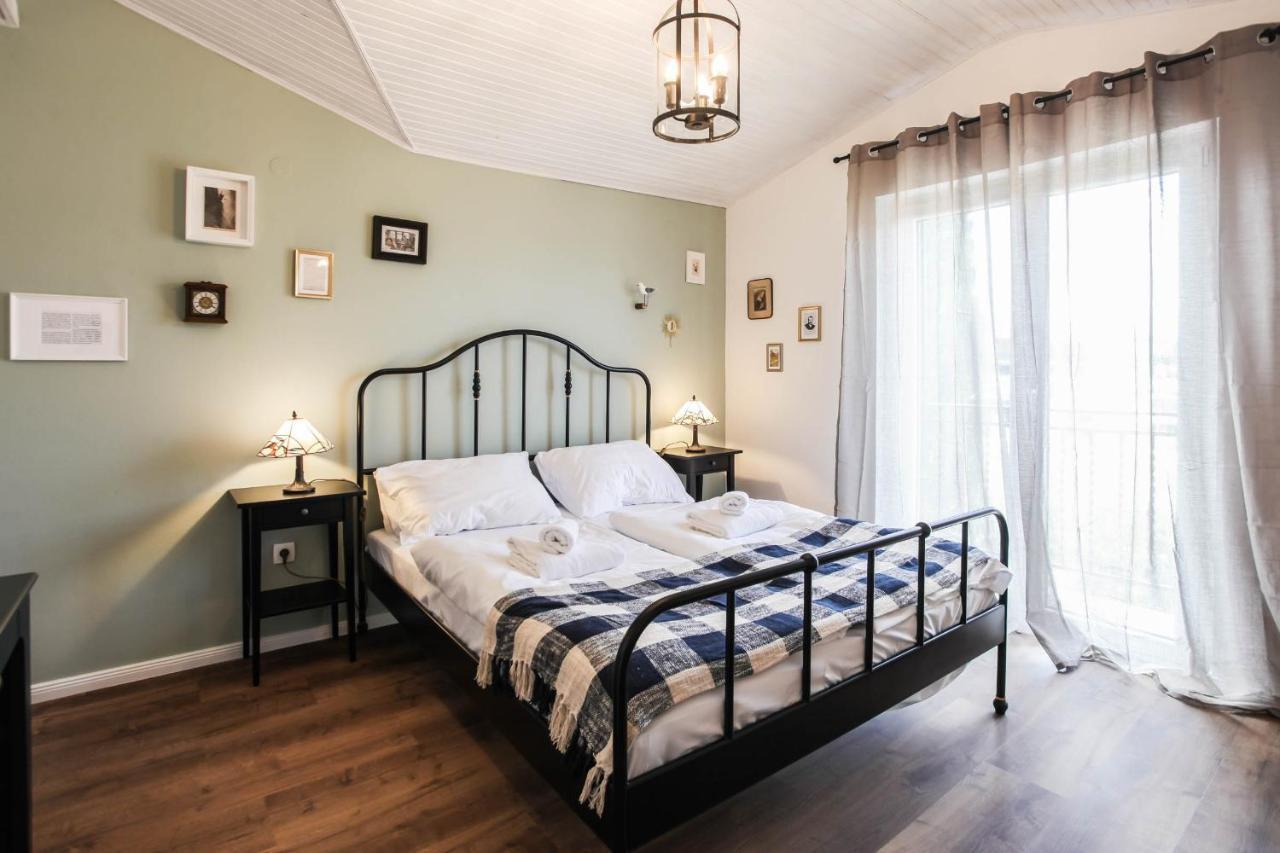 Sherlock'S Holidays Boutique Rooms Portorož Exterior foto